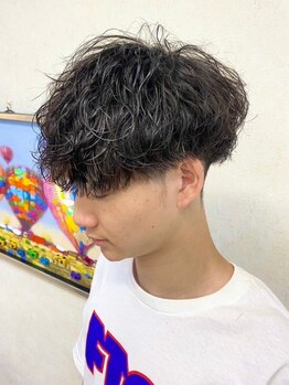 アース オーセンティック 長崎浜町店(EARTH Authentic)の写真/メンズも気軽に通える雰囲気が人気の秘訣♪再現性◎のカット技術で毎日のスタイリングも楽に