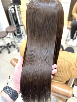 ソワンドゥブレス 大日店 (soin de brace)の写真/ダメージを最小限に抑えた髪質改善ストレート！癖を抑えたナチュラルな仕上がりで指通りの良い質感に…