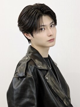 ザ サードヘアー 津田沼 (THE 3rd HAIR) センターパート　ダウンパーマ