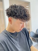ラヴィズムバイフィフス 長岡古正寺店 長岡駅(LUVISM by fifth)&nbsp;長岡シャドウパーマ緩めスパイラルパーマ波巻きパーマッシュ30代