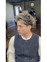 メゾンフォーメン トアロード(Maison for men TorRoad) ハイトーンスパイキーショート【三ノ宮メンズパーマ】