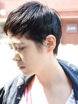 ランバス(Rhombus) #Rhombus ノーカラーブラック×ベリーショート