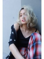 ケイト(kate)&nbsp;【kate 】☆大宮 外国風ゆるふわウェーブ×ハイトーンカラー