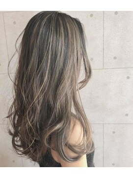 フェリア 緑地公園(FERIA) 外国人風ハイライトカラー