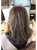 ミディアム×ハイライトオシャレ染めのみの白髪染め