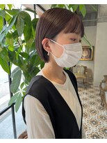 ユノ(juno)&nbsp;【シオガマ】耳掛けミニボブとくすみベージュ＊