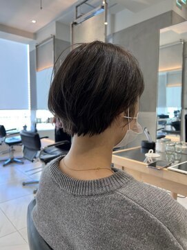 ガリカ 蔵前(Gallica) <竹之内蔵人>耳にかけても◎丸みが可愛いショートボブ