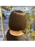 20代30代寒色系艶感ストレートボブ透明感カラー