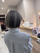 シカ 神戸三宮元町店(Cica)&nbsp;アンブレラ デザインカラー ブリーチ ハイトーン 三宮 元町