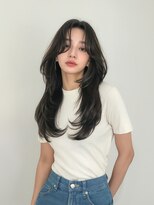 シュガーアンドソルト(SUGAR&SALT)&nbsp;ヨシンモリ×くびれロングで叶える韓国美人な最強モード