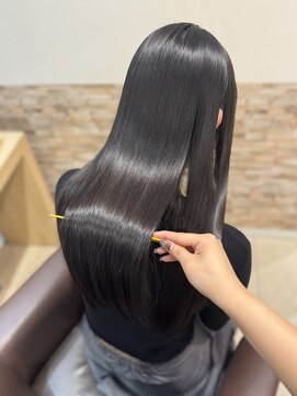 グレースバイハピネス(grace by happiness) 髪質改善  縮毛矯正 巻けるストレート 艶髪ロング 黒髪 韓国