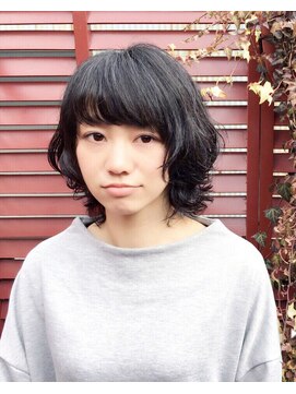 ロイ プラスアティック(roi +attic) 谷町6丁目美容室◆異空間美容室roi◇