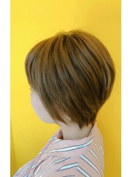 ヘアーメイク ラウラ(Hair+Make RauRa) エアリーショート