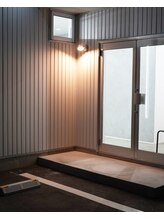 裏に続く隠れ家