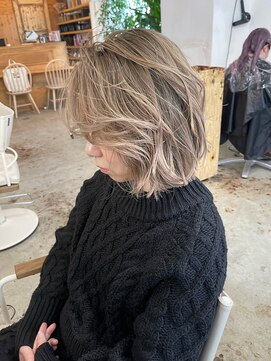 ウィークエンド(WEEKEND) バレイヤージュ