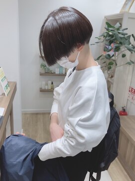 モリオフロムロンドン 松戸店(Morio from London) 【松戸 岩口】耳かけ黒髪つやストレートハンサムショート