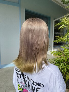 テクライズ 豊橋店(TECHRISE) ミルクティーベージュ×ライムグリーン