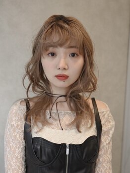 カルテ(QUARTE)の写真/Balance cut.