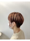 忙しい朝も簡単スタイリングの大人ショート