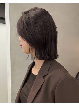 ヨーク(YOKE) 【YOKE】パツッとボブラベンダーグレージュ