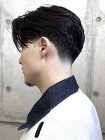 オーシャントーキョー ホワイト 原宿(OCEAN TOKYO WHITE)&nbsp;テーパーフェードセンターパート