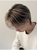 バレイヤージュ　ハイライト　デザインカラー　センターパート