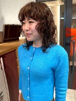 アトリエ(atelier.)&nbsp;ブラウンカラー 顔周りカット ニュアンスパーマ 20代