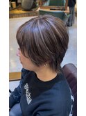 白髪ぼかしハイライト　ショートボブ