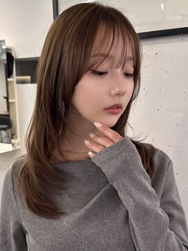 アビー(ABBEY) レイヤーカットハッシュカットフェイスレイヤーシースルーバング