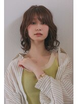 スリー スタンド(THREE STAND)&nbsp;大人ウェーブ/ボブパーマ/レイヤー/ベージュ