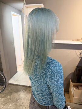 派手髪・ハイトーンカラー・デザインカラー・ブリーチ専門美容室 ミントブルーターコイズブルーターコイズミントカラー青髪