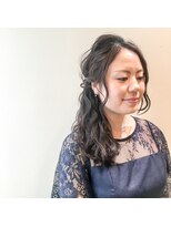 ルアナ ヘアメイク(Luana hair make)&nbsp;大人のお呼ばれアレンジ