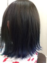 アジリ(agili)&nbsp;毛先がブルーな切りっぱなし