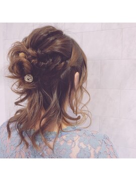 シェリール(CHERiR) お呼ばれハーフアップ☆