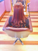 アールルーム(RROOM)&nbsp;ロングの巻き髪スタイル