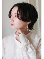 アドール(ADOR)&nbsp;[MIHO*ADOR] ハンサムショート / センターパート / カルマパーマ