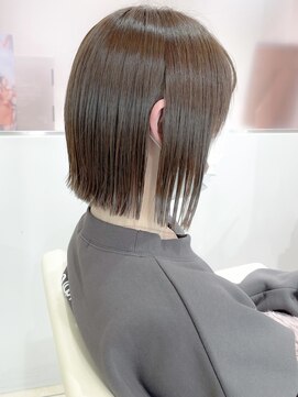 ユーフォリア 新宿店(Euphoria) ベージュカラー 外ハネボブ