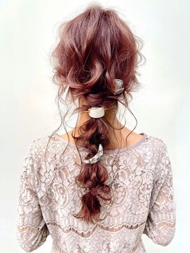 アイユー(ii+U) 編みおろしアレンジ　ゆるアレンジ　結婚式　二次会