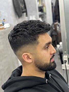 クロムトウキョウ ザ バーバー ネオン 新宿店(CHROM TOKYO the Barber ne/on) スキンフェード/バーバースタイル