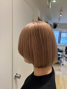 エイト新宿店(EIGHT shinjuku) ミルクティーベージュ