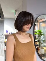 リバレッジ 白金(Leverage) 大人海外ボブフェイスレイヤー：Kaede Kotaki