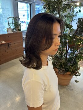 ロカリタ キョウト 四条大宮店(ROCAReTA kyoto) 流れる前髪