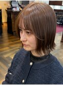 ブリーチなしカラー/切りっぱなしボブ
