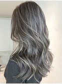 ハイライトショートヘアレイヤーカットイルミナカラー