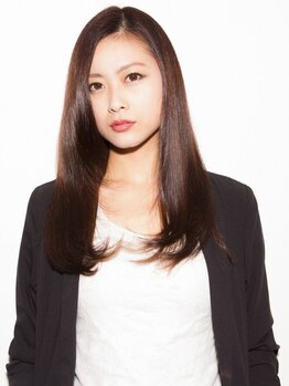 【女性staffのみ】髪質改善トリートメントでダメージをケアし、理想の質感×ツヤ感を手に入れて《nude》