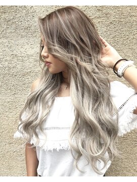 ラピス 千葉(Lapis) ホワイトハイライト×グラデーションスタイル☆