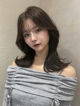 ロンド リリー 銀座(Lond Lily) 大人ガーリー/似合わせカット/ミディアムレイヤーカット/銀座