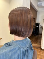 ココレット(cocoretto)&nbsp;前上がりのタッセルボブ8トーンブラウンのナチュラルアッシュ