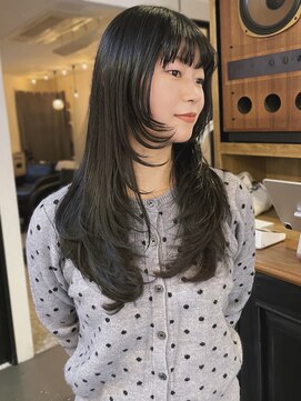 ルイス(LEWES) 小顔見えロングレイヤー