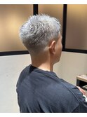 ホワイトスパイキーショート